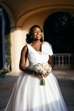 Stunning Vera Wang Margot